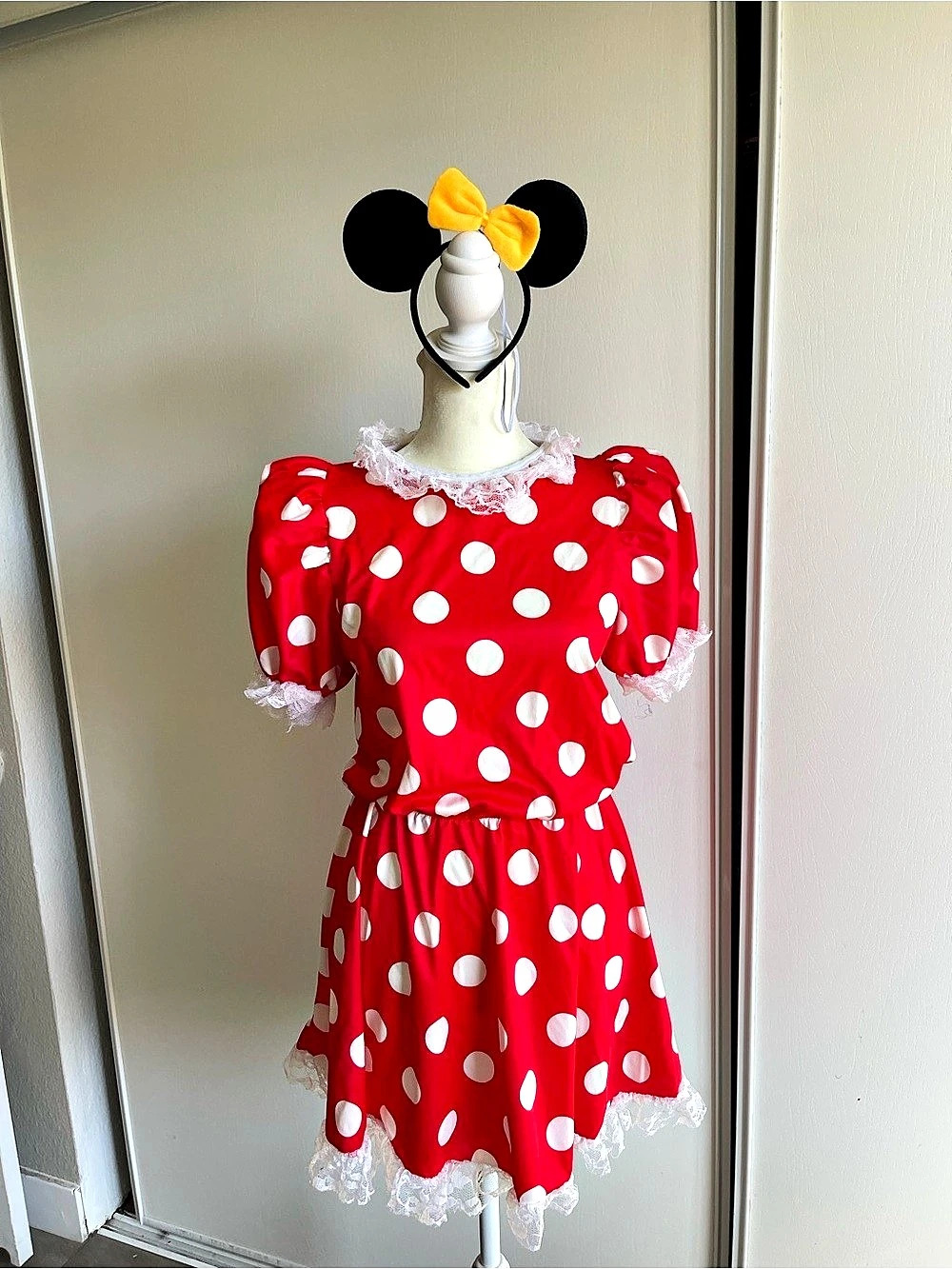 Minnie Mouse Polka Dot Costume in Red & White Like New